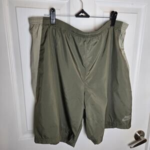 Nike Men's Lightweight Woven / Nylon Athletic Shorts in Olive / Army Green SZ LG